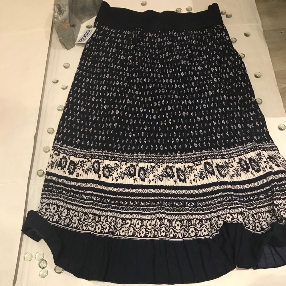 Blue/white Ross Dress for Less Andi + James skirt